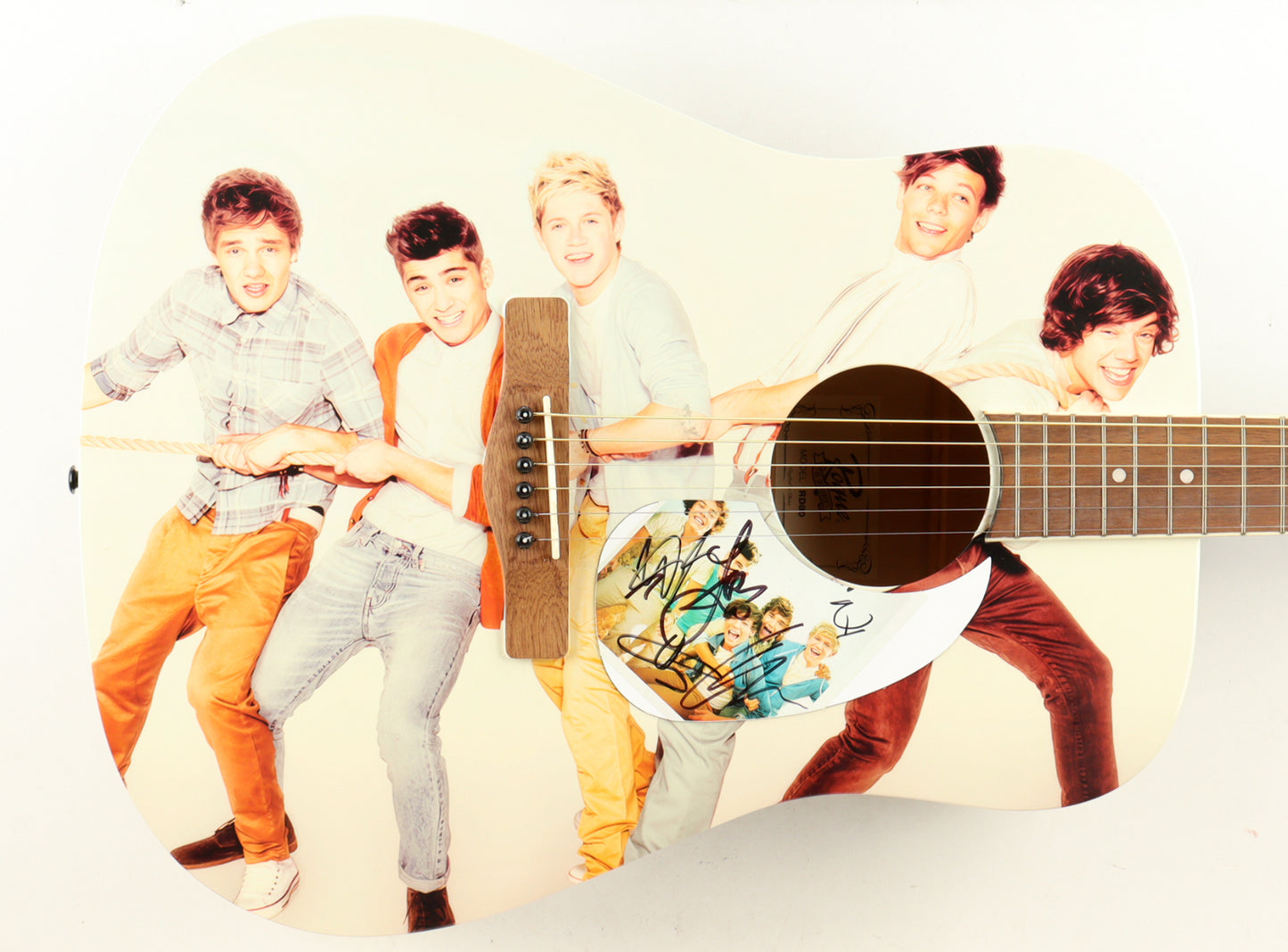 One Direction Autographed Guitar Signed by All 5 Members – JSA Certified Pop Collectible
